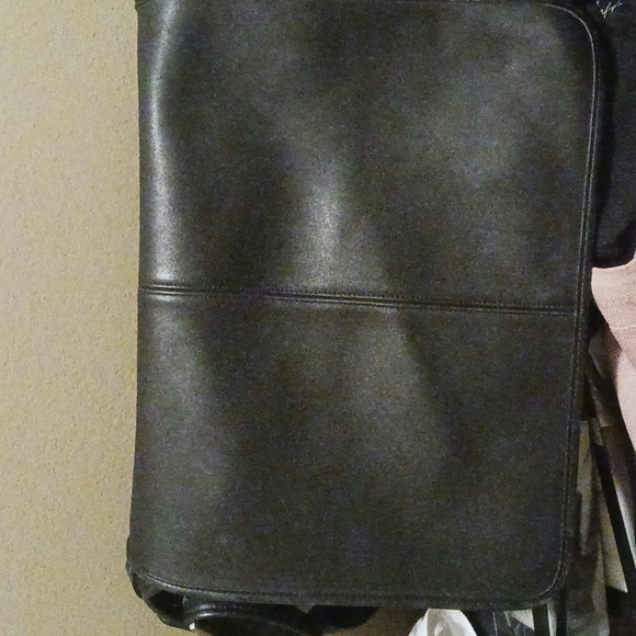 Coach Black Leather Satchel Bag w adjustable strap
